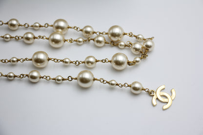 Chanel Vintage 02A Pearl Camellia Waist Chain