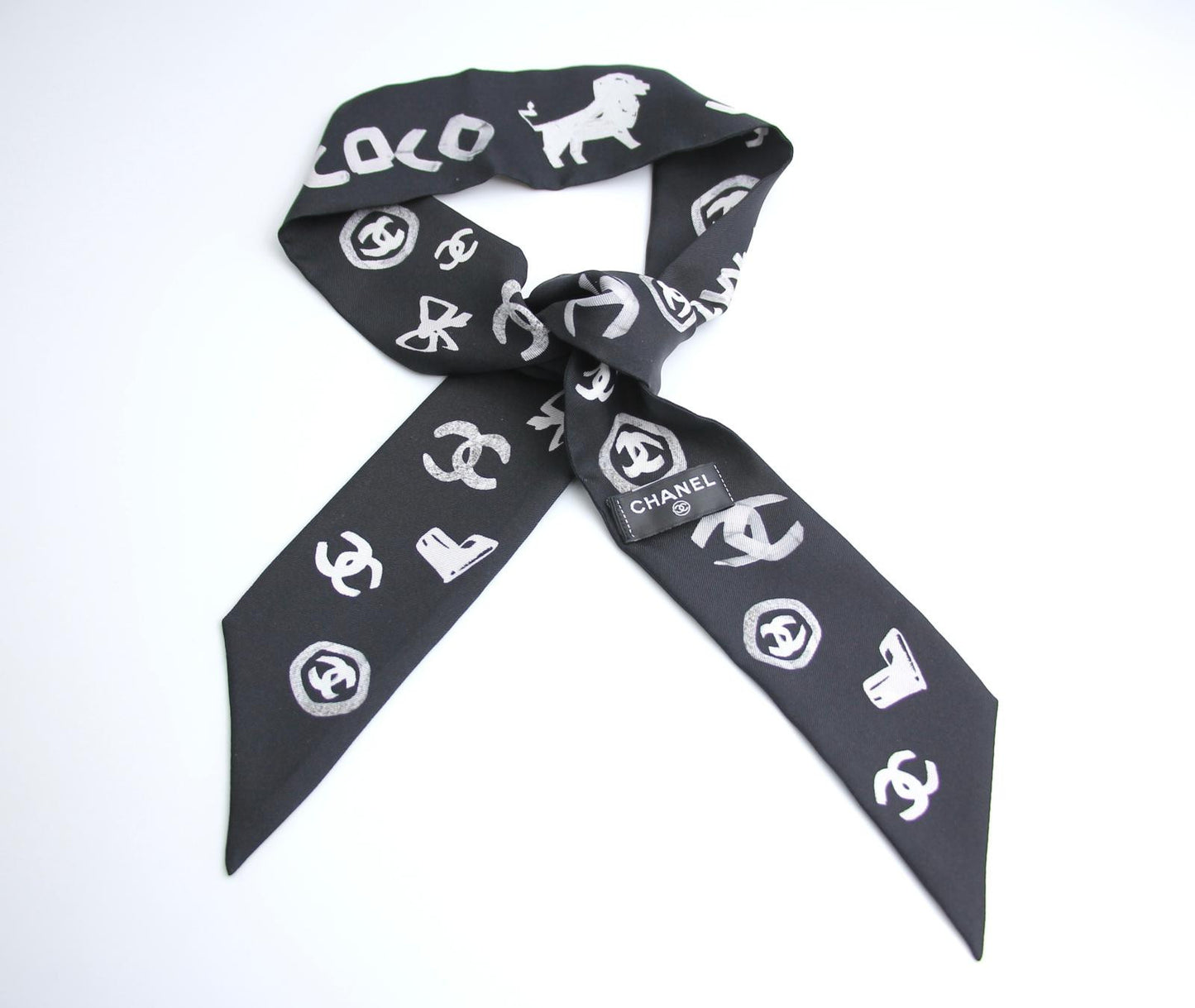 Chanel 100 Silk Twilly Black White Cc Scarf