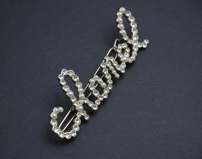 Chanel 21V Rhinestone Imitation Pearl English Brooch