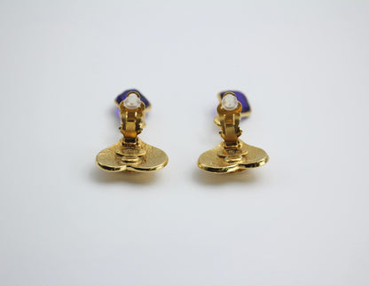 Chanel Vintage 95P Blue Gripoix Gold Plated Heart Clip On Earrings