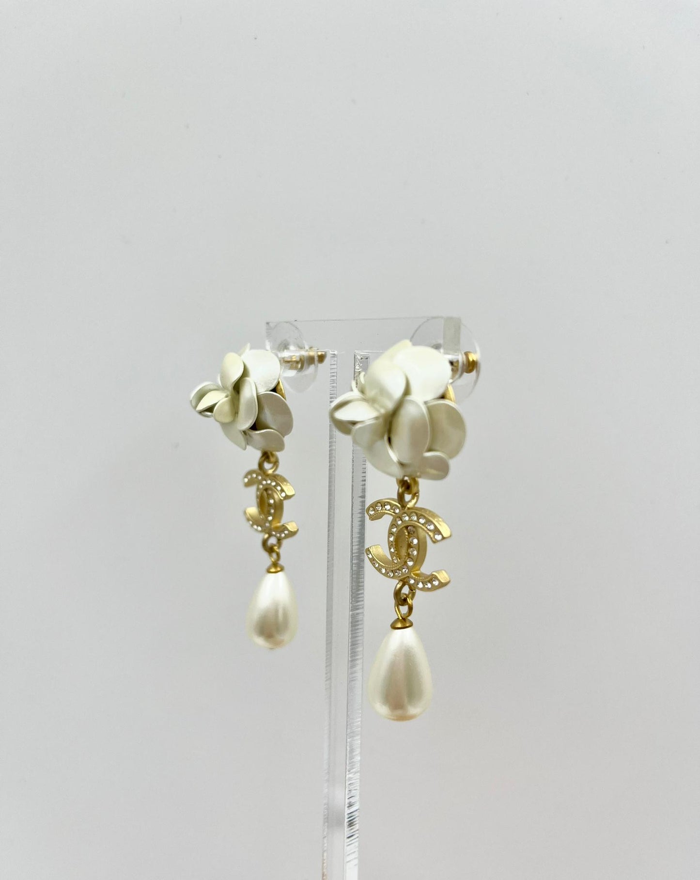 Chanel A20 Metal Rhinestone Imitation Pearl Camellia Earrings