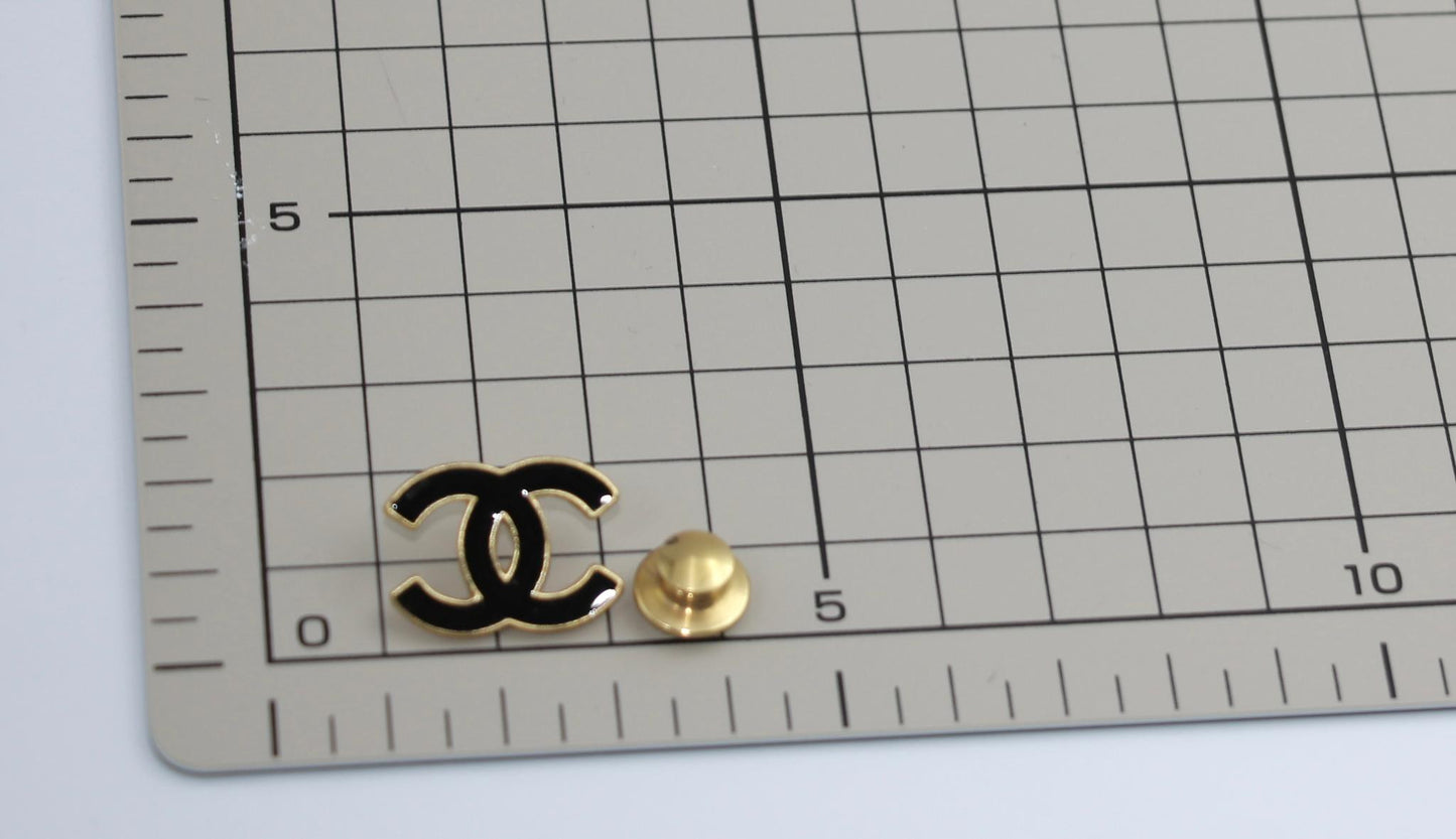 Chanel Vintage 02A Enamel Classic Cc Brooch