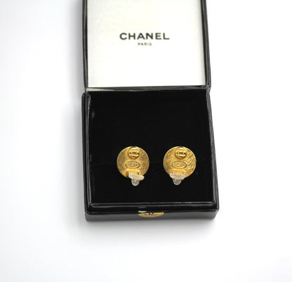 Chanel Vintage 95A Mother-Of-Pearl Round White Thin Cc Earrings