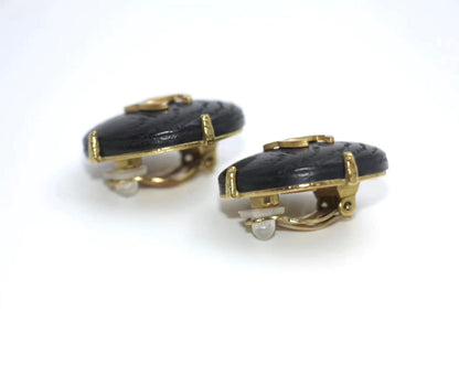 Chanel Vintage 94A Wood Black Clip-On Earrings