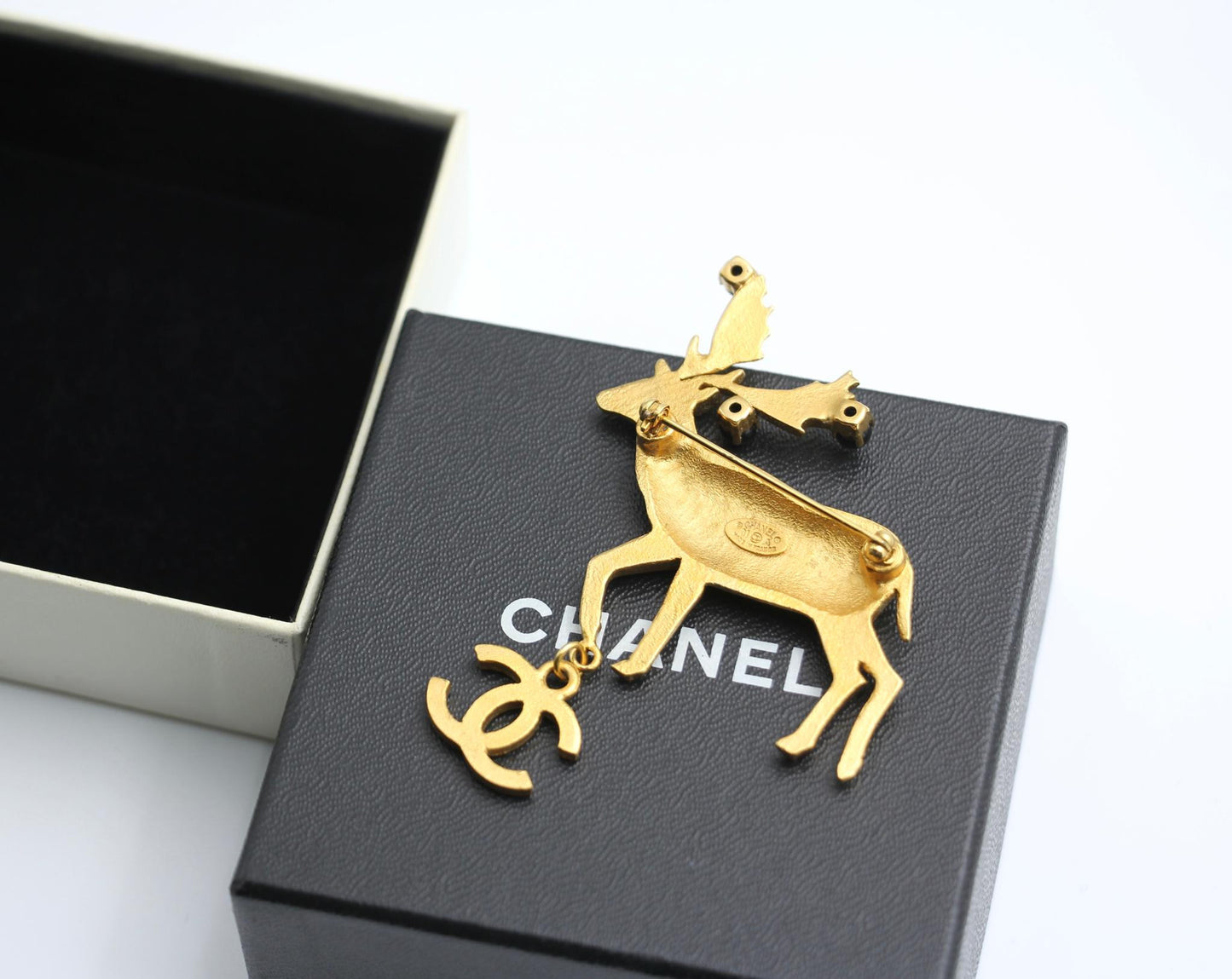 Chanel Vintage 01A Rhinestone Deer Cc Brooch