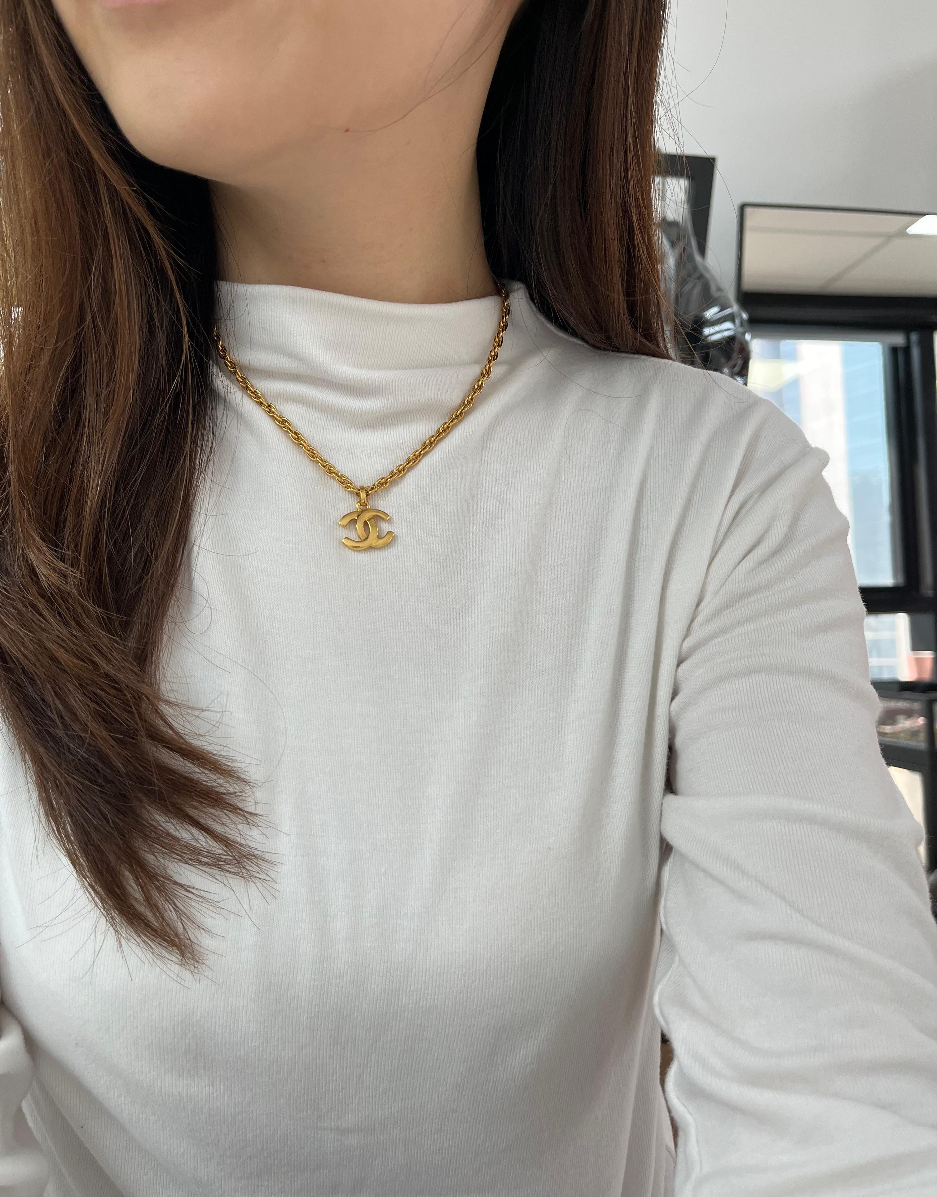 Chanel Vintage 81 85 Gold Plated Chain Clavicle Necklace – Wararni.com