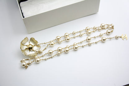 Chanel Vintage 02A Pearl Camellia Waist Chain