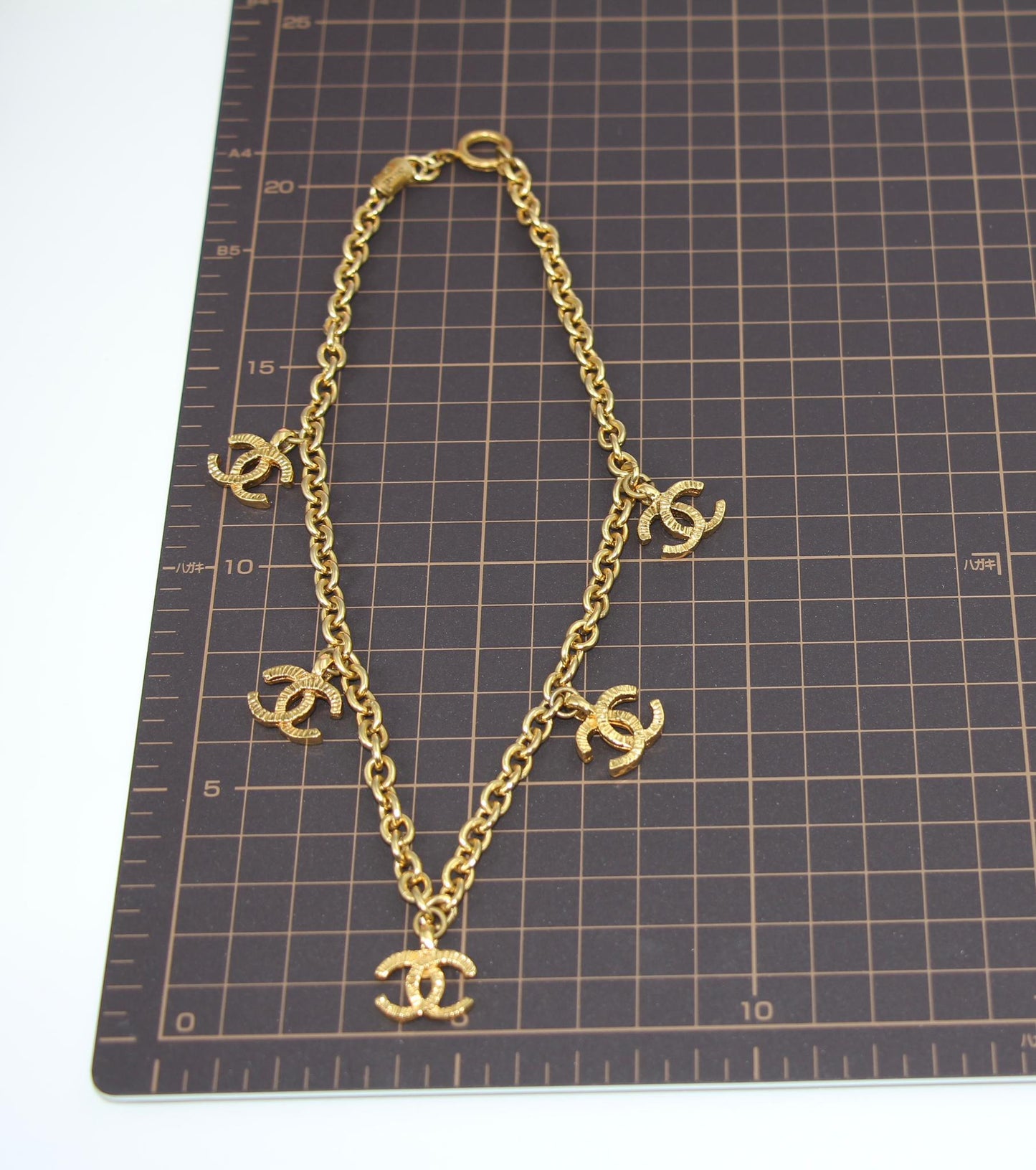 Chanel Vintage 71 80 Gold Plated Five Cc Necklace