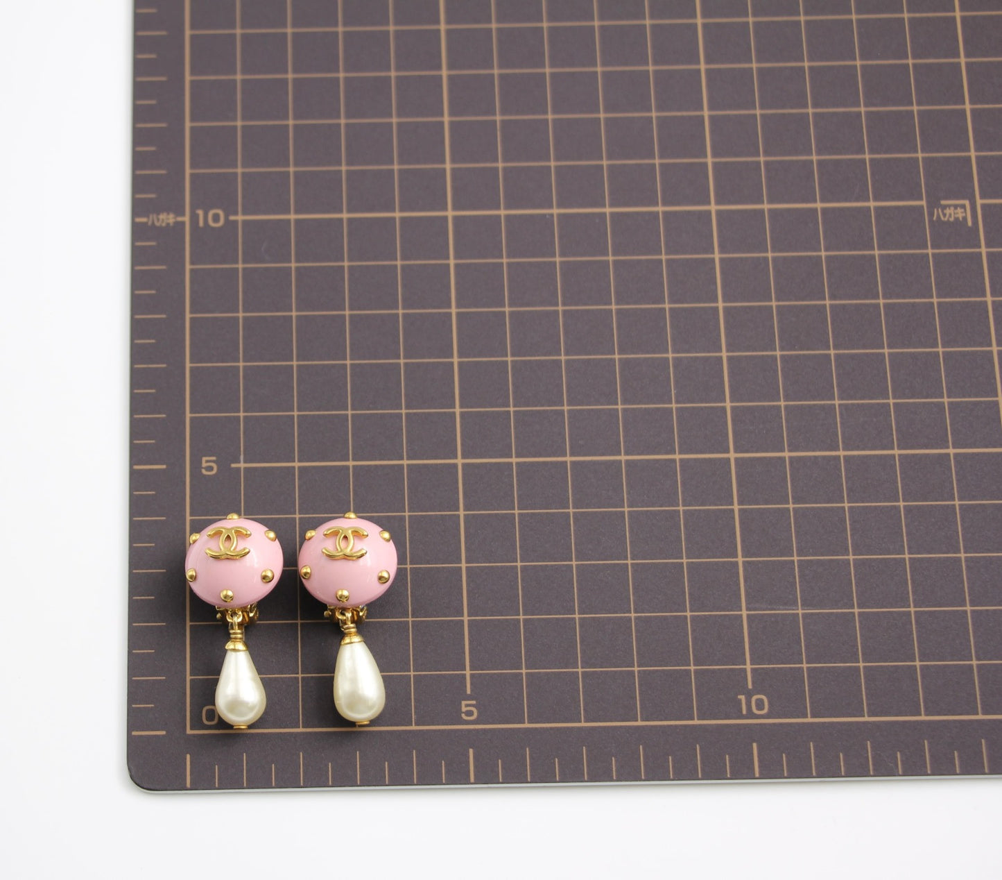 Chanel Vintage 96C Resin Pink Bean Imitation Pearl Earrings