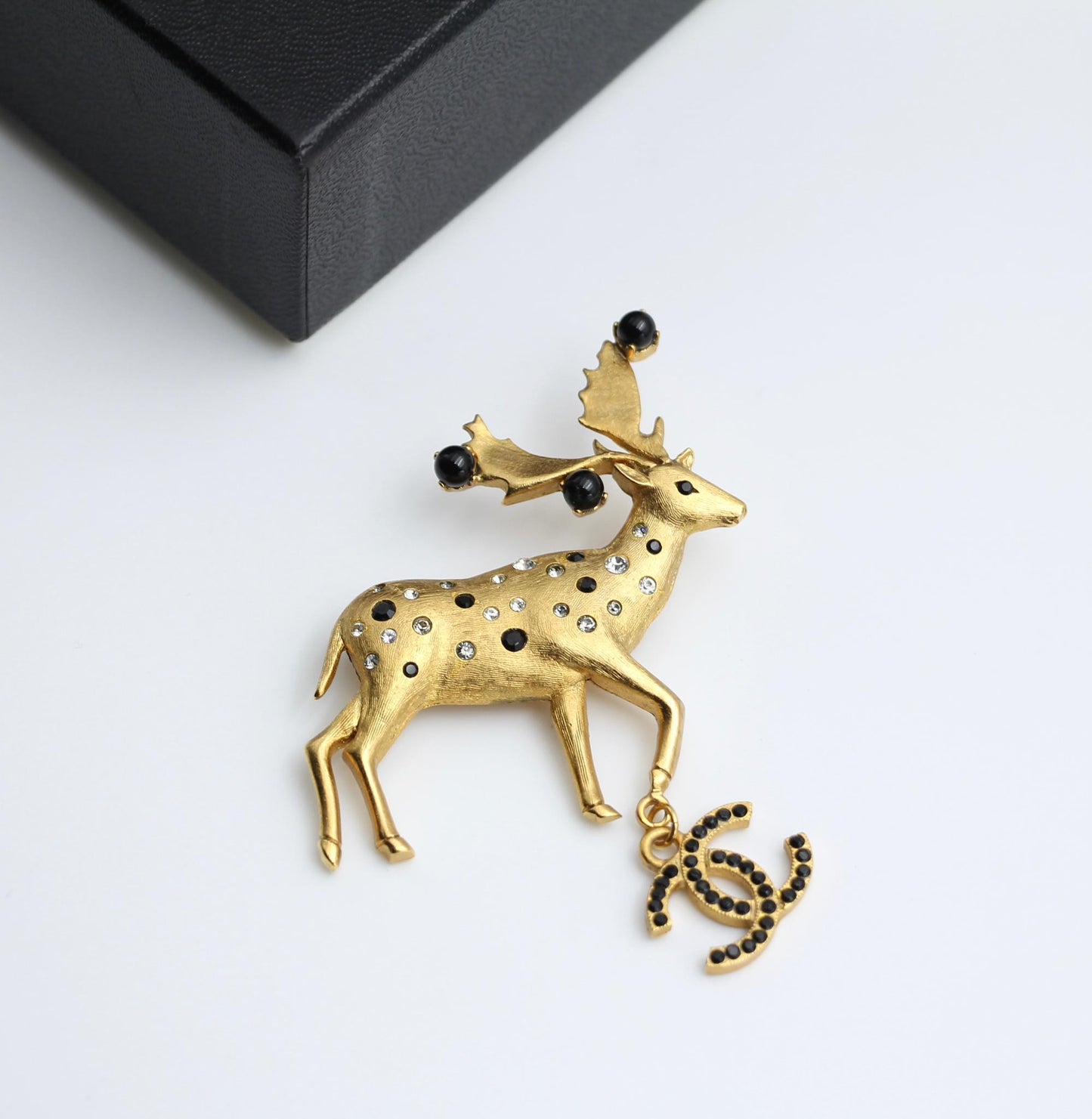 Chanel Vintage 01A Rhinestone Deer Cc Brooch