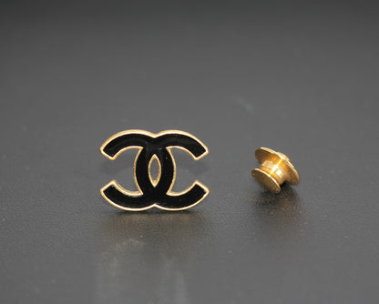 CHANEL Chanel Vintage 02A Enamel Classic Cc Brooch - Onesize Fashion Jewellery - Secondhand luxury from Wararni