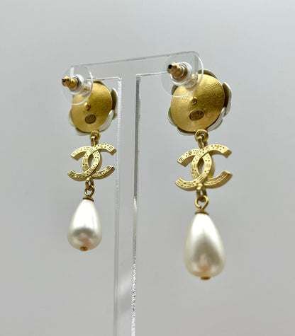 Chanel A20 Metal Rhinestone Imitation Pearl Camellia Earrings