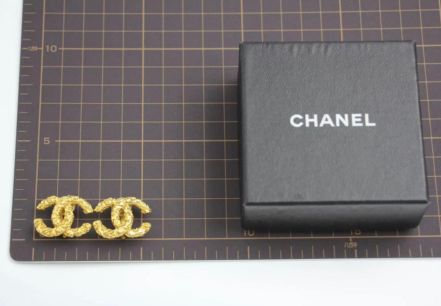 Chanel Vintage 93A Lava Gold Clip-On Earrings