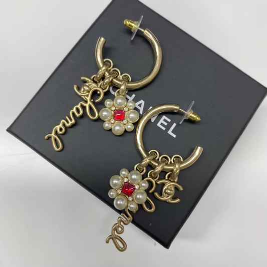Chanel 21P flower letter pendant semicircular earrings classic element elegant temperament earrings very presence brand new idle (2)