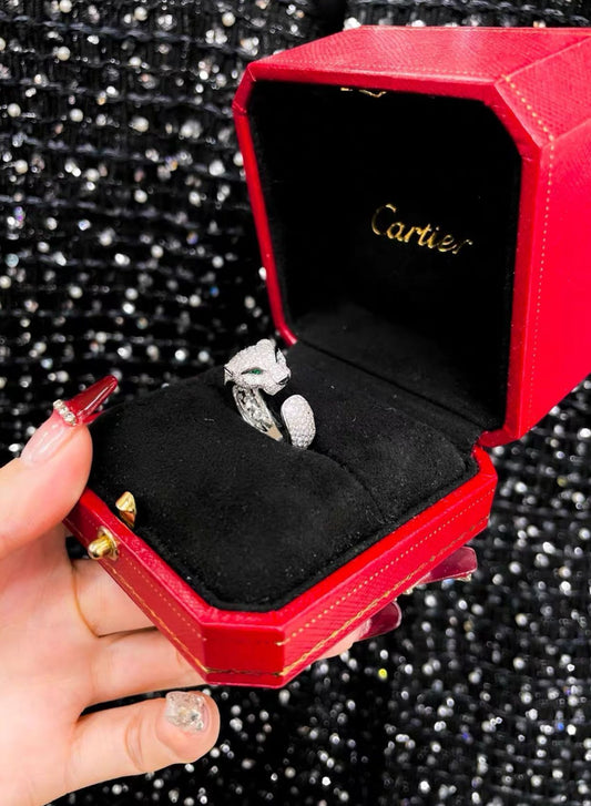 Cartier Cartier platinum full diamond leopard ring - 50 High Jewellery - Vintage fashion from Wararni