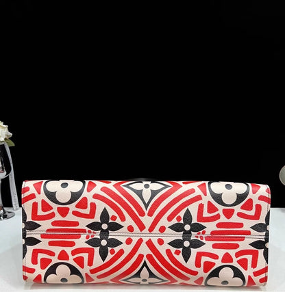 Louis Vuitton Monogram Giant Crafty Onthego GM