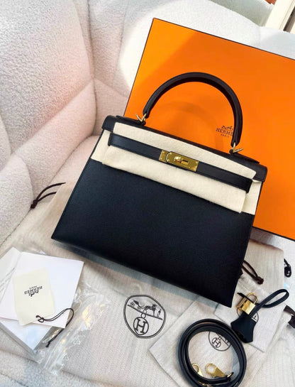 Hermès Hermes Kelly 28 black epsom leather gold hardware - 28 Crossbody Bag - Vintage fashion from Wararni