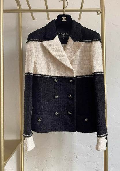 Chanel 20A Black & ecru tweed Jacket