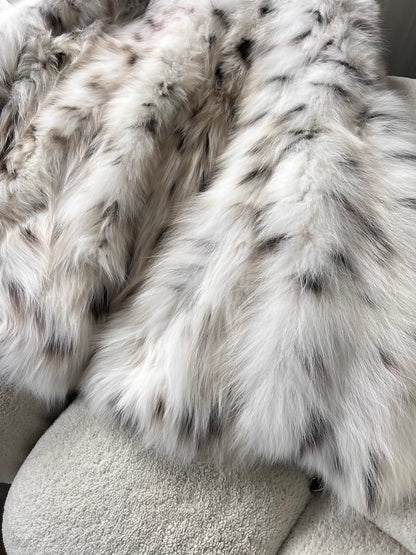 Vintage Pure white Canadian cat lynx fur coat