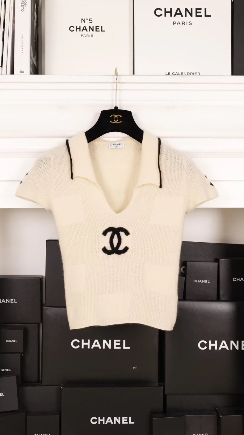 Chanel 2001 ecru Cashmere CC Top