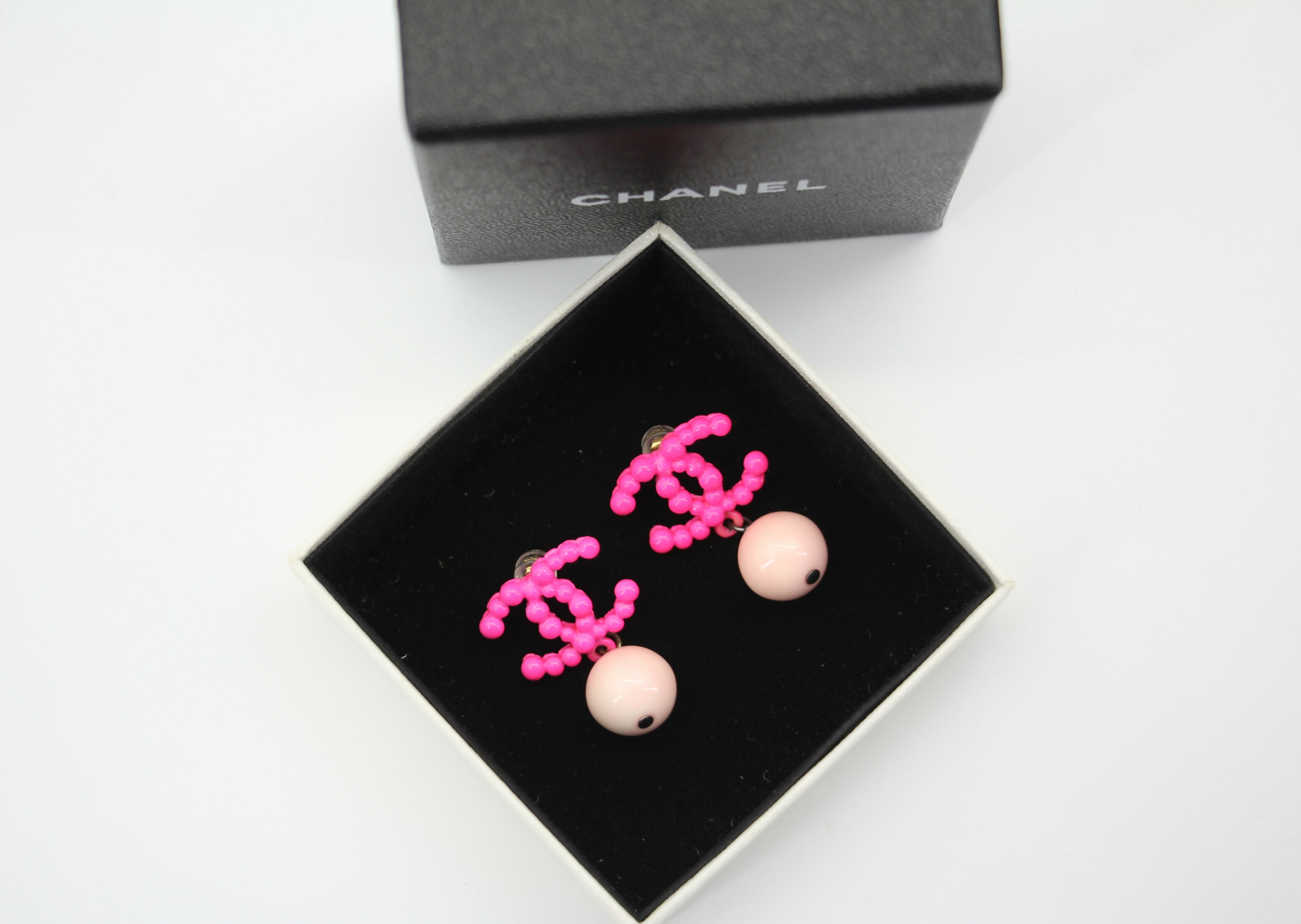 Chanel Vintage 04A Resin Fluorescent Pink Bobble Pendant Stud