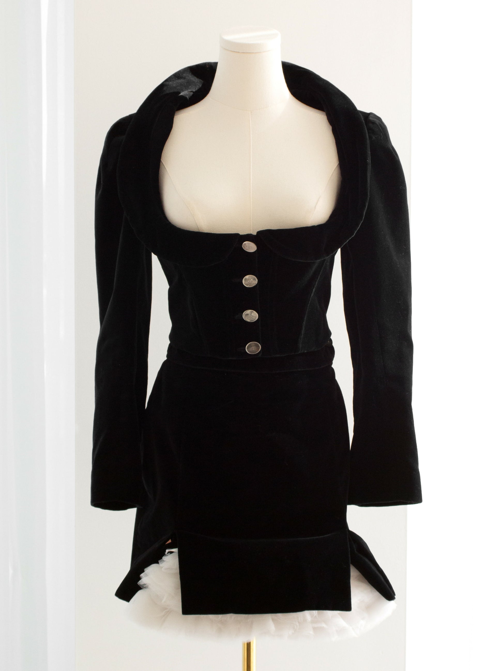 Vivienne Westwood F/W1988 Time Machine Black Velvet White Bustle Mini – Wararni.com Vivienne Westwood F/W1988 Time Machine Black Velvet White Bustle Mini – Wararni.com