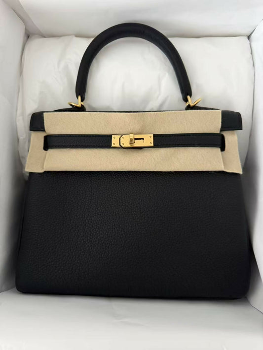 Hermès Kelly 25 Retourne Noir / Black Togo Leather With Gold Hardware