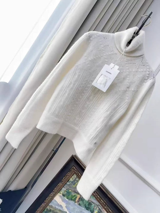 Chanel 23N off-white turtleneck cashmere sweater