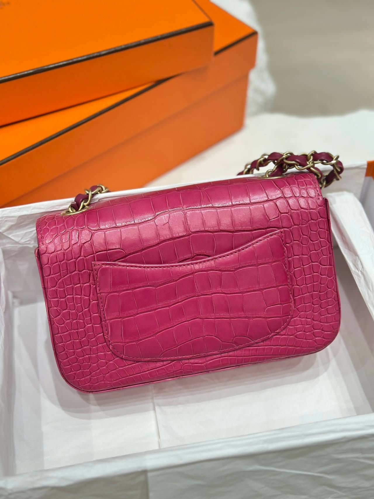 Chanel Pink Matte Alligator Big Mini Flap Bag – Wararni.com