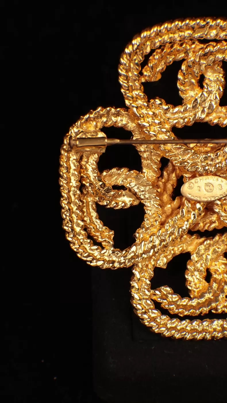 Chanel 1992 Cable Brooch