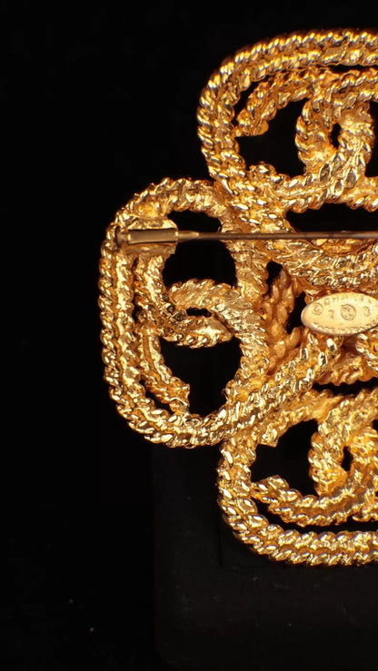 Chanel 1992 Cable Brooch