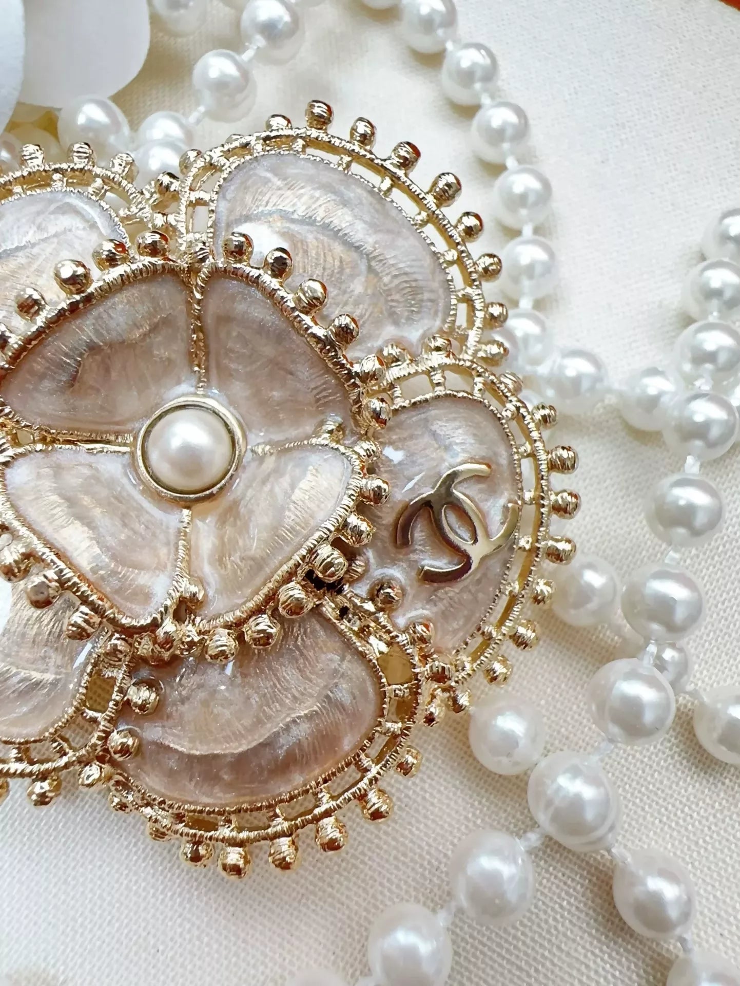 CHANEL 23K pink enamel flower pearl brooch