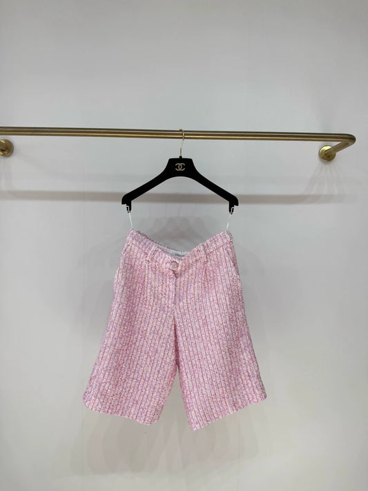 Chanel 25P shorts in pink tweed