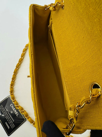 Chanel Vintage 91-94 Linen Matelassé 25 Yellow Small Shoulder Bag