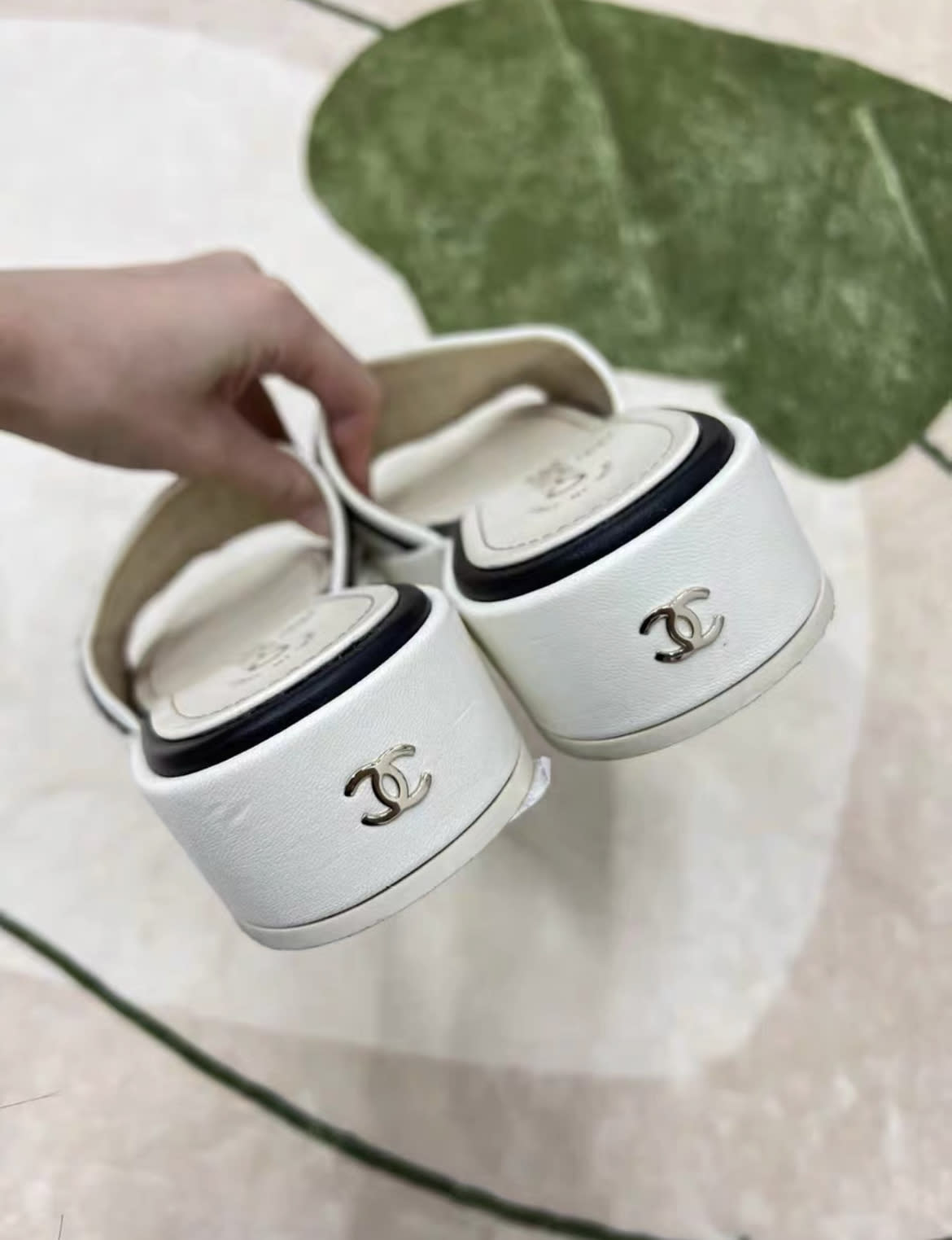 Chanel 22ss cloth white slippers 36,5