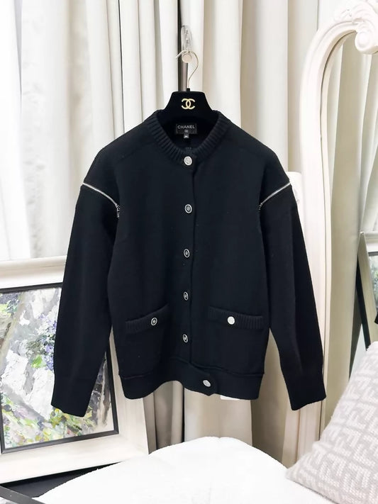 Chanel 25p Black Knit Reversible Cashmere Cardigan