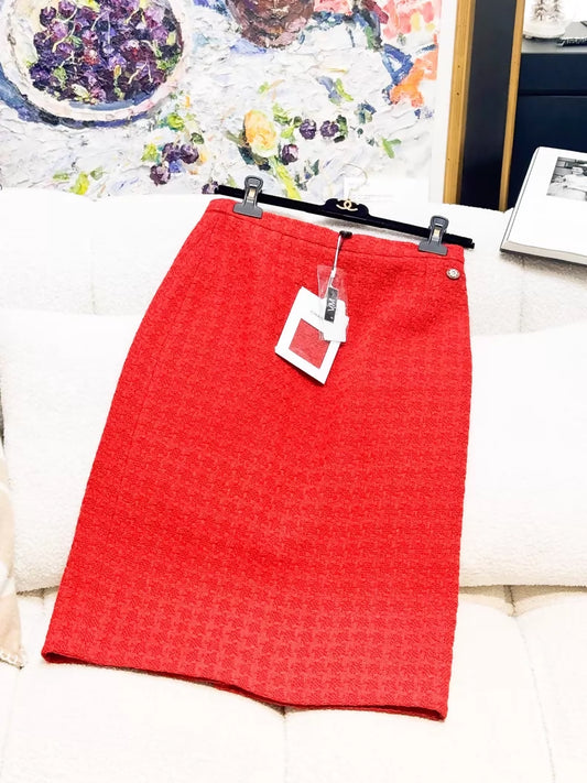 Chanel 19K orange-red wool tweed skirt