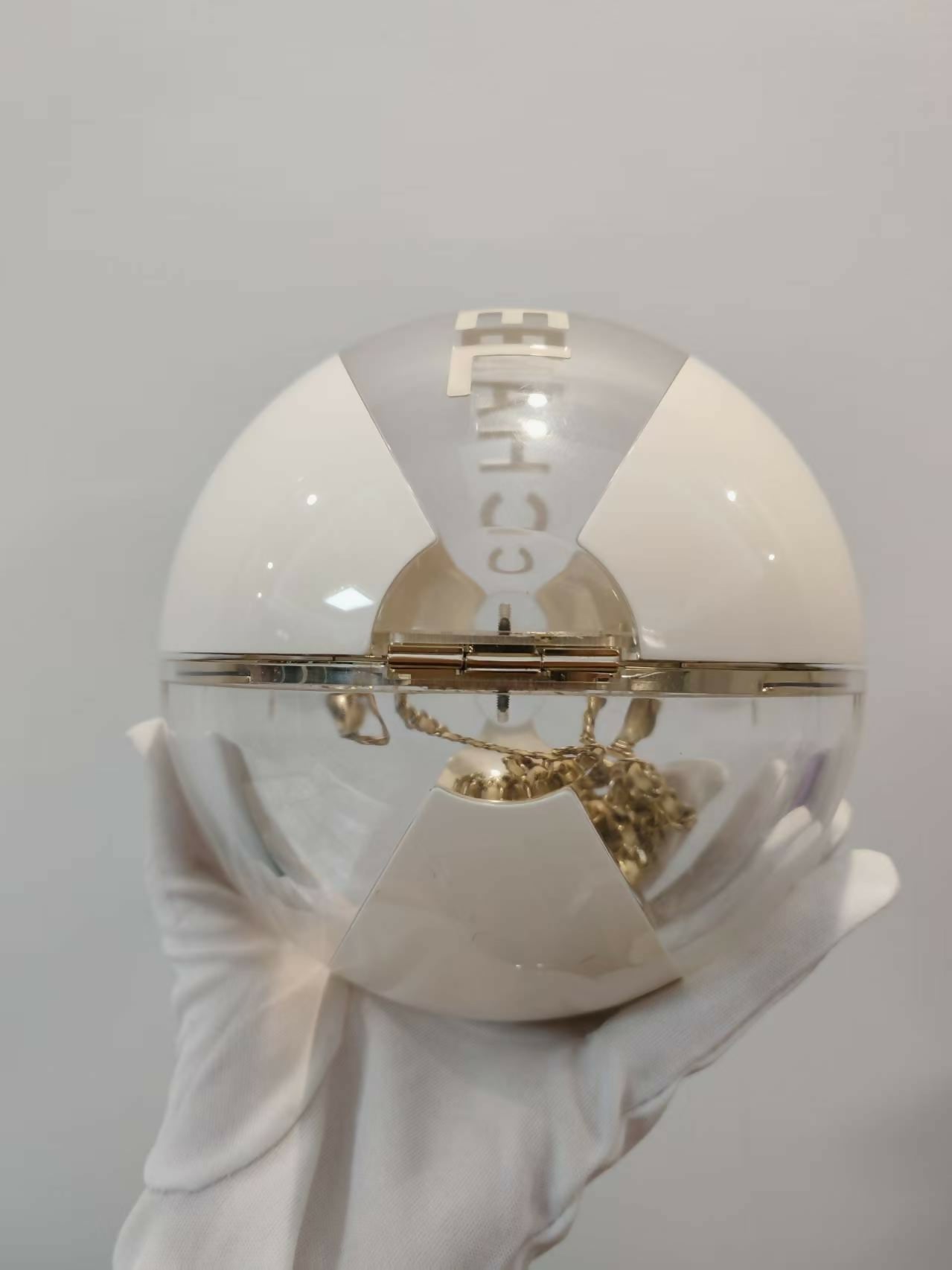 Chanel 2019 Cream White Coco Beach Ball Minaudière clutch bag with gold hardware