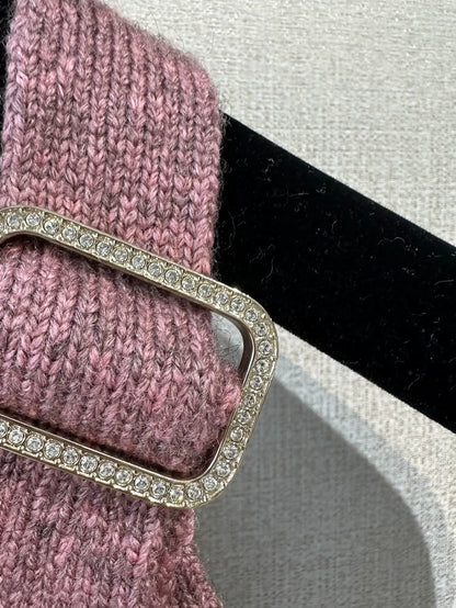 Chanel 25A V-neck brick red knitted vest