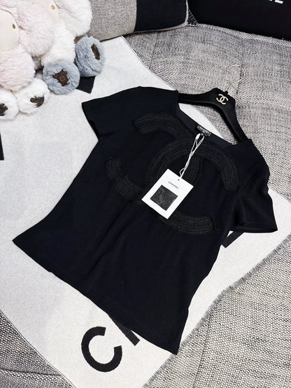 Chanel 24K black short-sleeved top