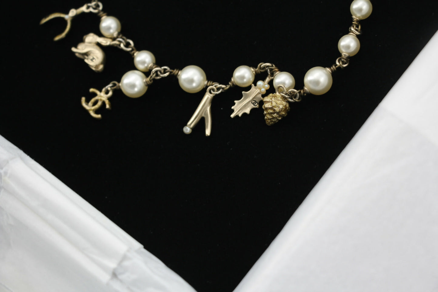 Chanel Vintage 05A Imitation Pearl Metal Rabbit Pendant Gold Necklace