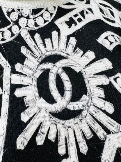 Chanel Ski Collection Black and White Print Jewelry Knit Top, F36,