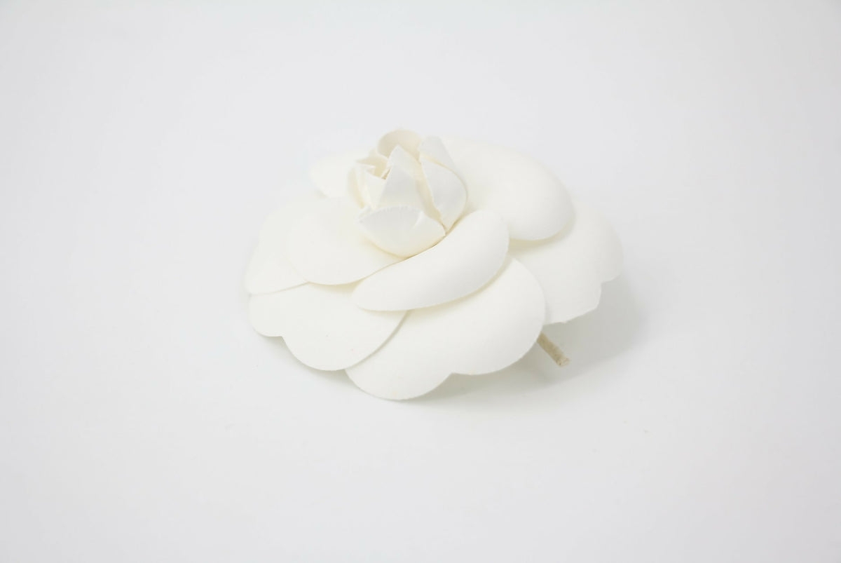 Chanel Vintage 81-85 White Silk Camellia Brooch