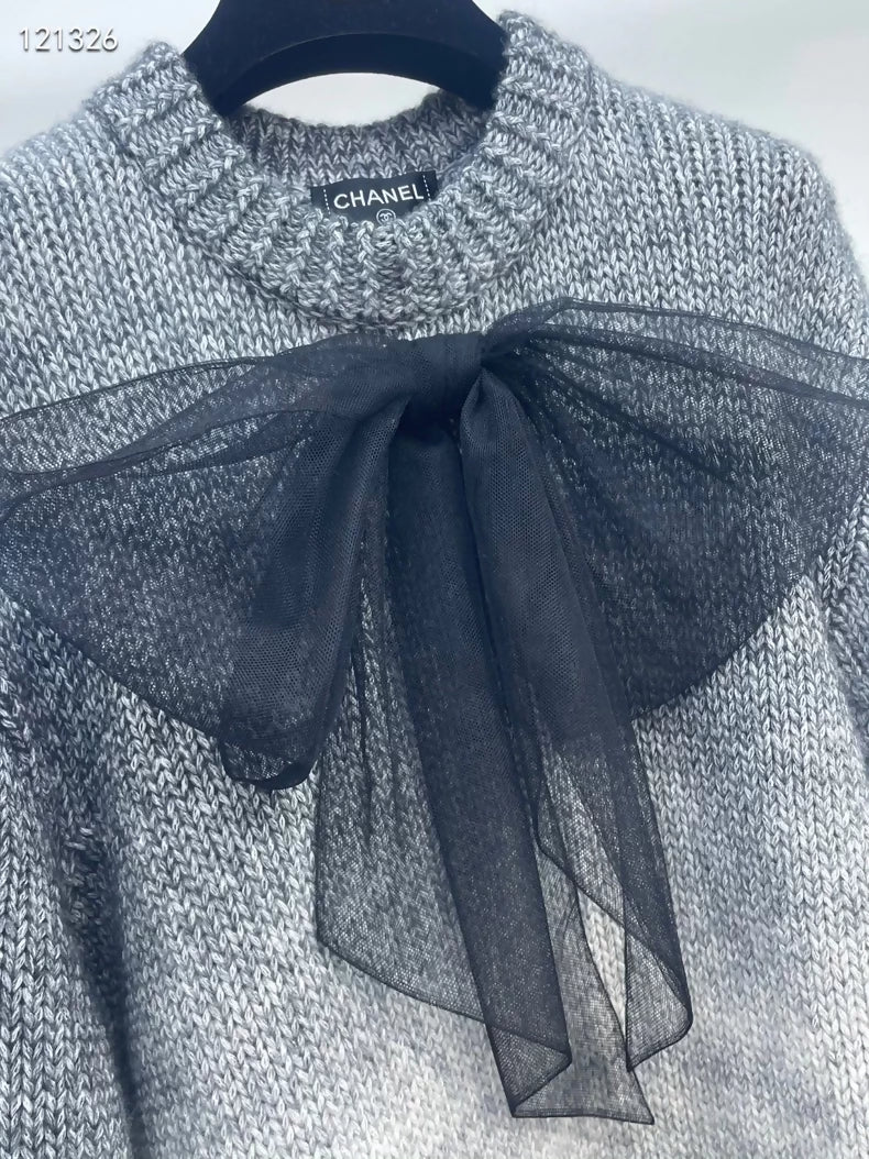 Chanel 25K gradient bow sweater