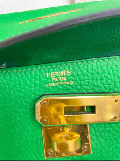 Hermes kelly 32 green gold togo leather Q engraved