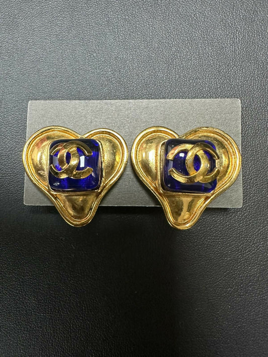 Chanel Vintage 95P Gripoix Blue & Gold Plated Heart Clip-on Earrings