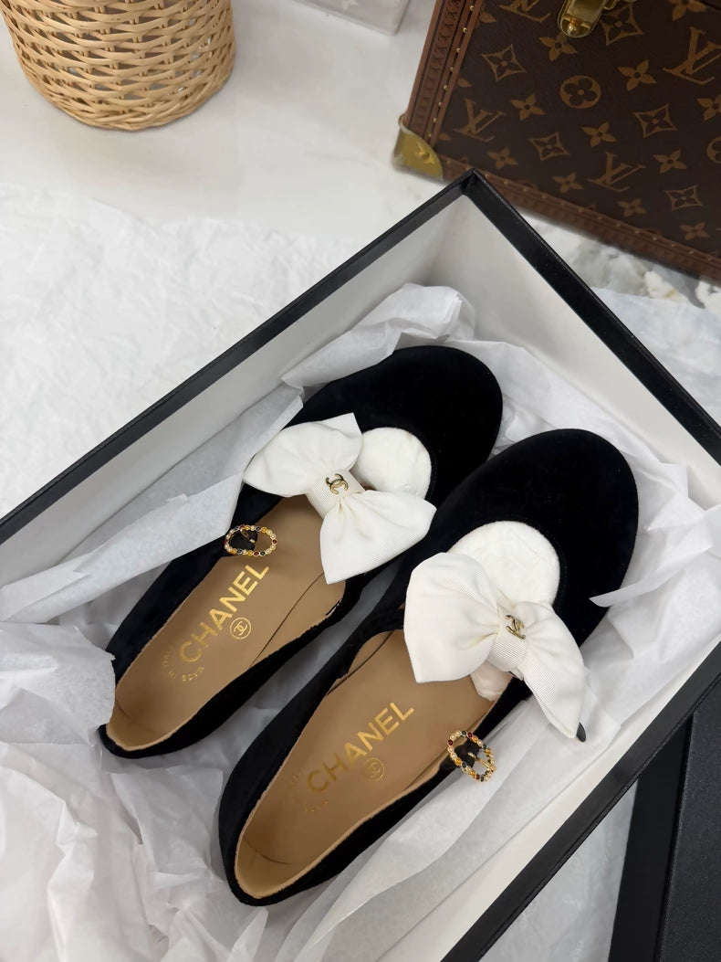 Chanel 24A white bow-trimmed black velvet Mary Jane