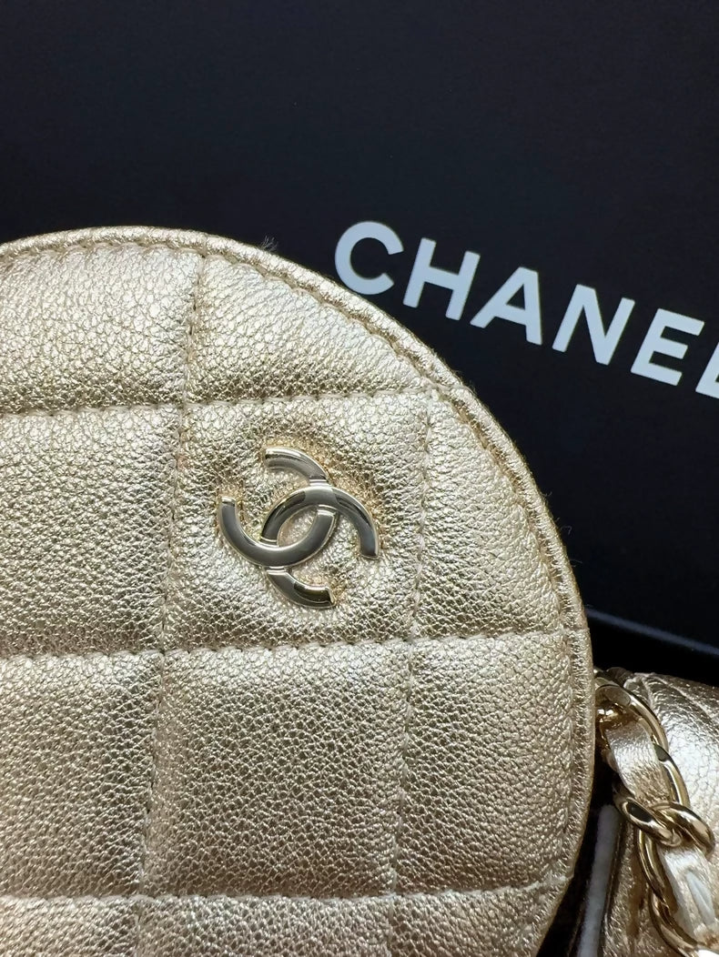 Chanel 25C  Vic Limited Edition Gold Twin Star Headphone Bag