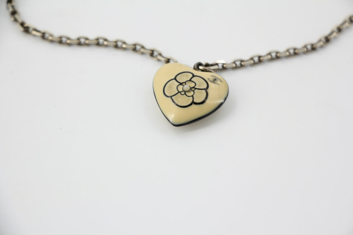 Chanel Vintage 06P Enamel Double-Sided Beige Camellia CC Logo Heart Necklace