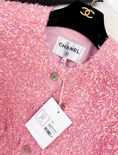 CHANEL 21S RUNWAY FANTASY TWEED VEST PINK 38FR